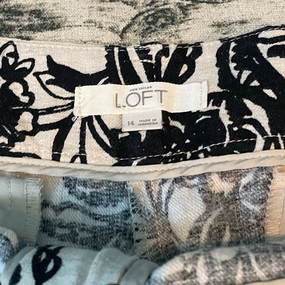 Loft Linen blend shorts -14 - Picture 5 of 5